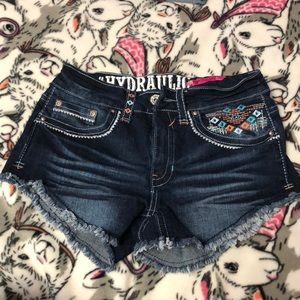 Jean shorts with design